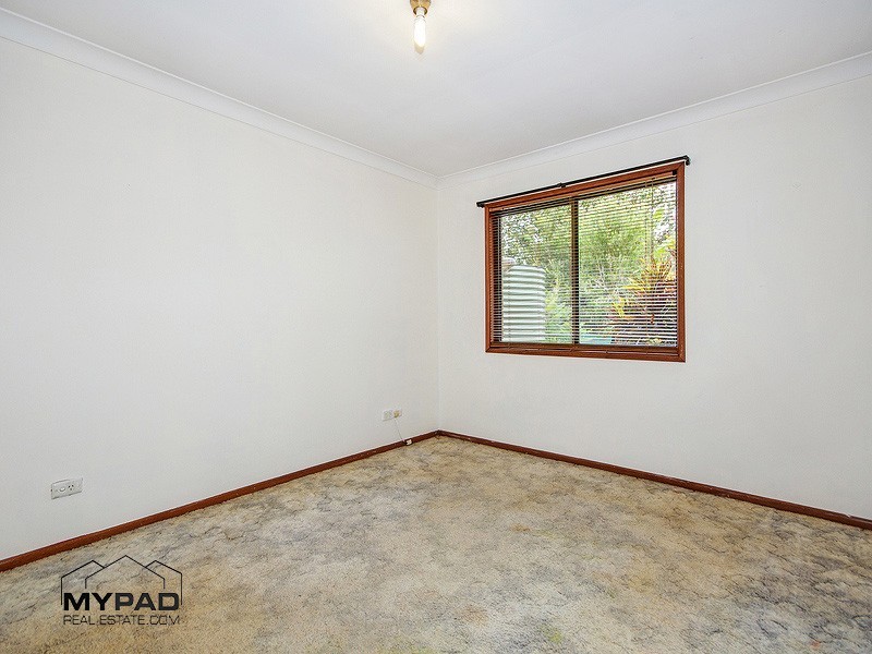 5 Topham St, Hillcrest QLD 4118