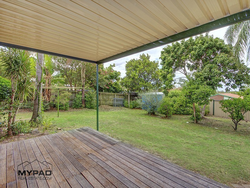 5 Topham St, Hillcrest QLD 4118
