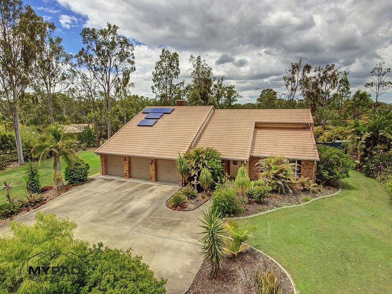 19 Gorky Place, Munruben QLD 4125