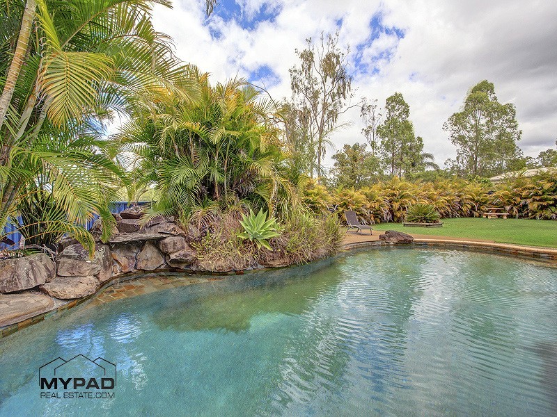 19 Gorky Place, Munruben QLD 4125