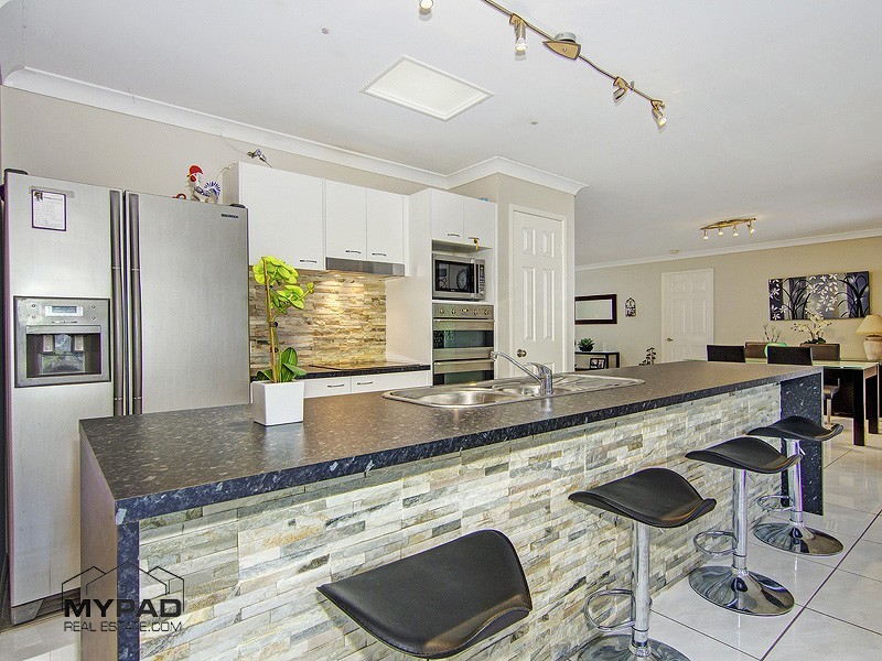 233-235 Equestrian Dr, New Beith QLD 4124