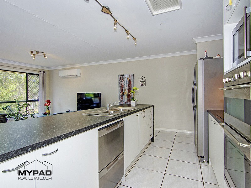 233-235 Equestrian Dr, New Beith QLD 4124