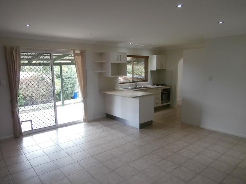 24 Cowra St, Loganholme QLD 4129