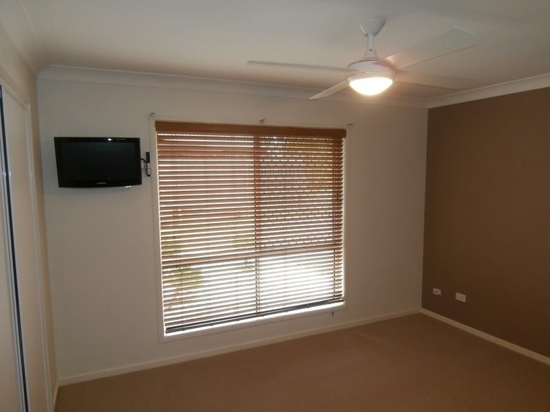 24 Cowra St, Loganholme QLD 4129