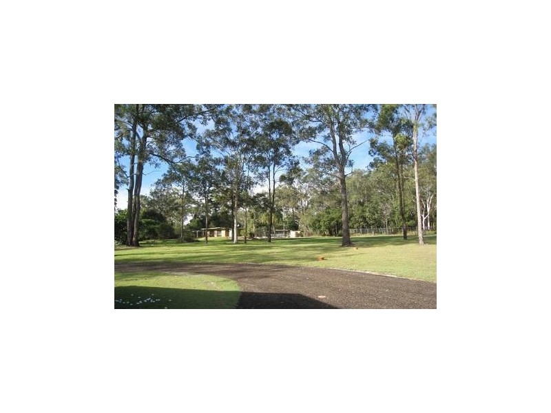 165 Hubner Rd, Park Ridge QLD 4125