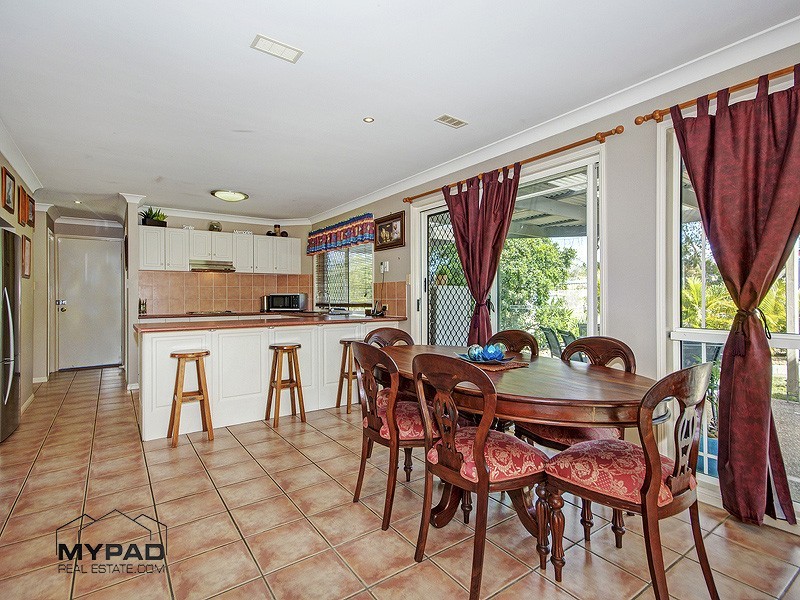 1 BLUEBERRY ASH COURT, Jimboomba QLD 4280