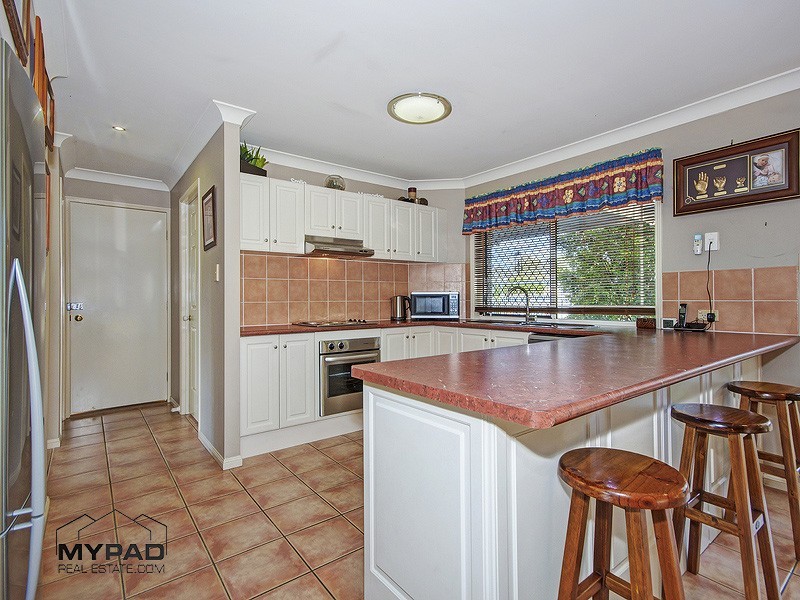 1 BLUEBERRY ASH COURT, Jimboomba QLD 4280