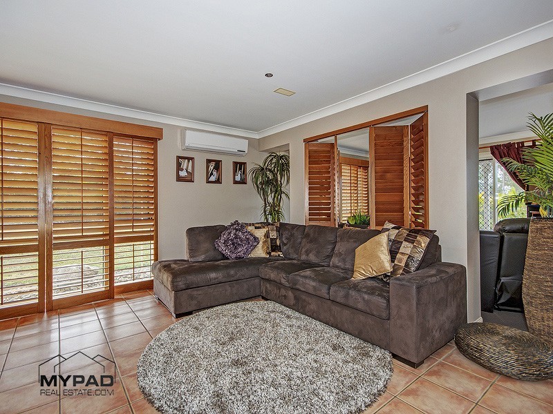 1 BLUEBERRY ASH COURT, Jimboomba QLD 4280