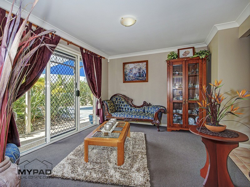 1 BLUEBERRY ASH COURT, Jimboomba QLD 4280