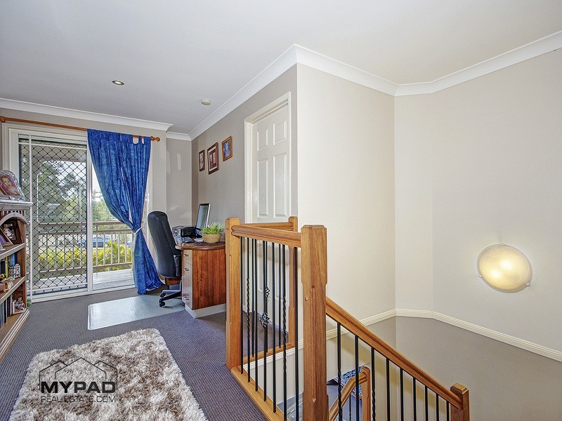 1 BLUEBERRY ASH COURT, Jimboomba QLD 4280