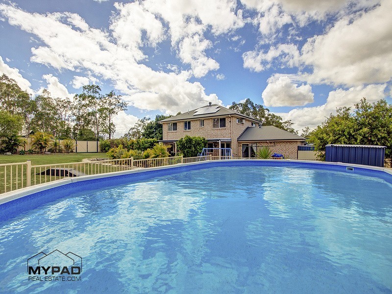 1 BLUEBERRY ASH COURT, Jimboomba QLD 4280