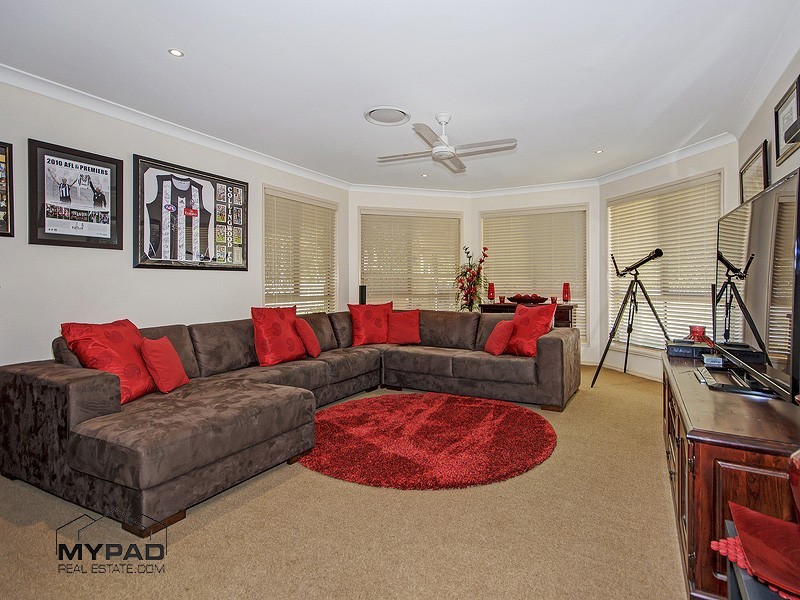 39 River Oak Drive, Jimboomba QLD 4280