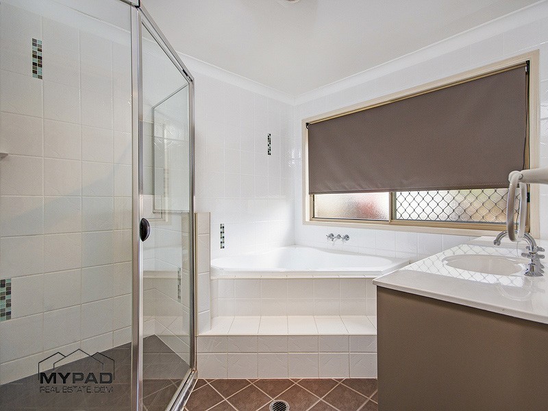 39 River Oak Drive, Jimboomba QLD 4280