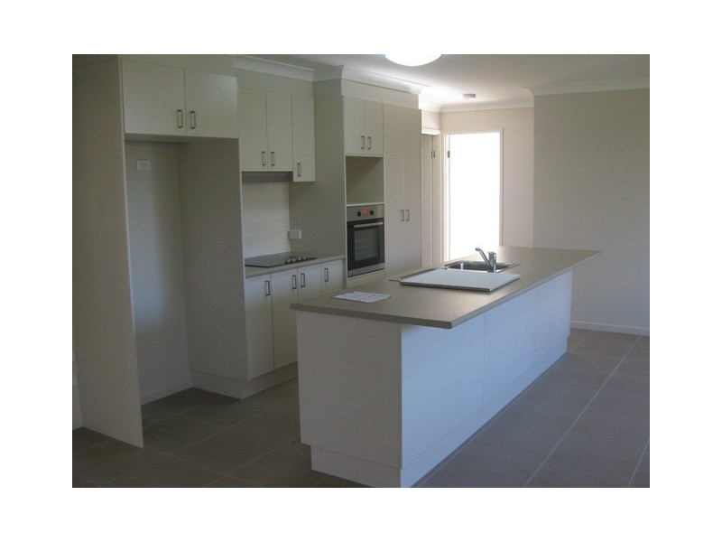 42 Colebrook Cres, Doolandella QLD 4077