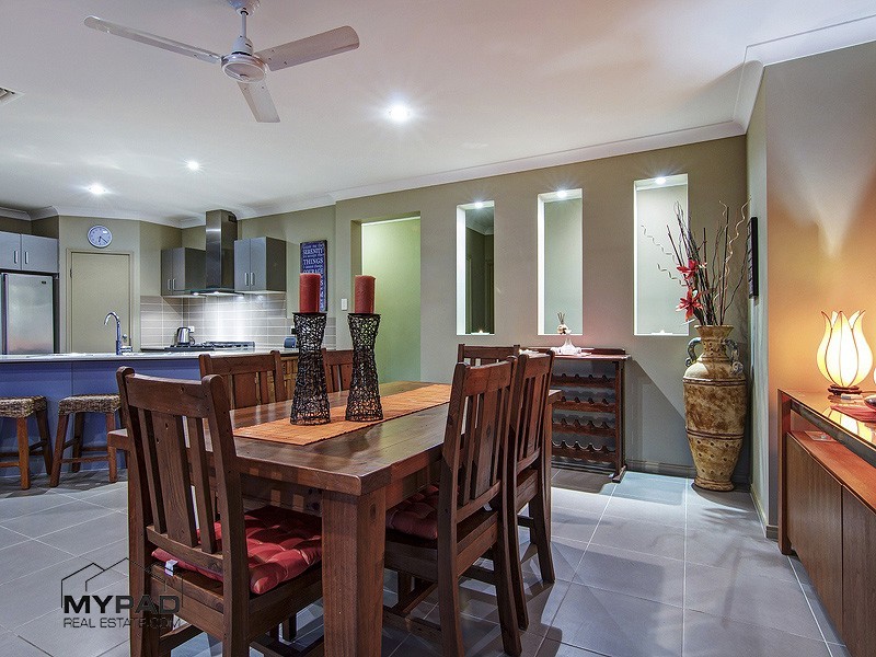 12 Moonlight Place, Jimboomba QLD 4280