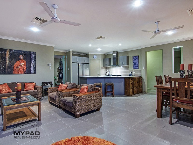 12 Moonlight Place, Jimboomba QLD 4280