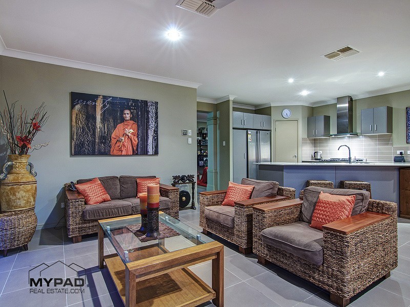 12 Moonlight Place, Jimboomba QLD 4280
