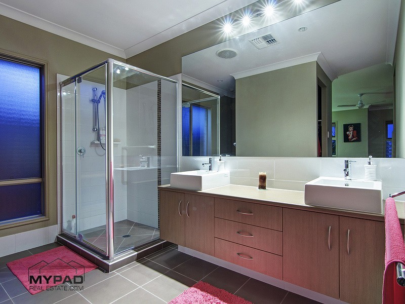12 Moonlight Place, Jimboomba QLD 4280
