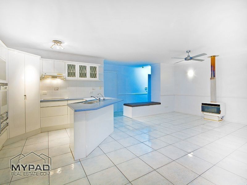 57 Palmerston Court, Munruben QLD 4125