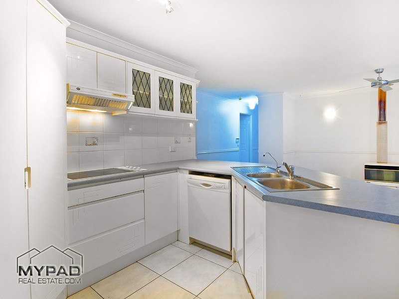 57 Palmerston Court, Munruben QLD 4125