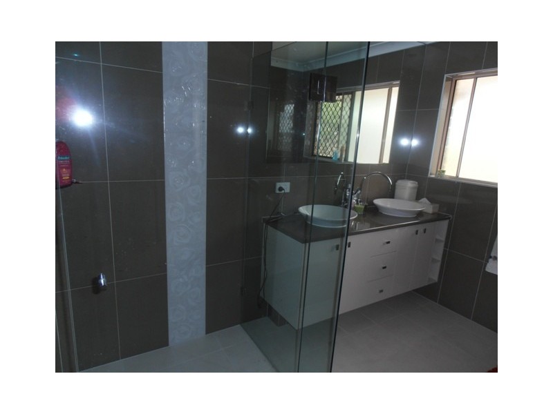 53 Crest Road, South Maclean QLD 4280