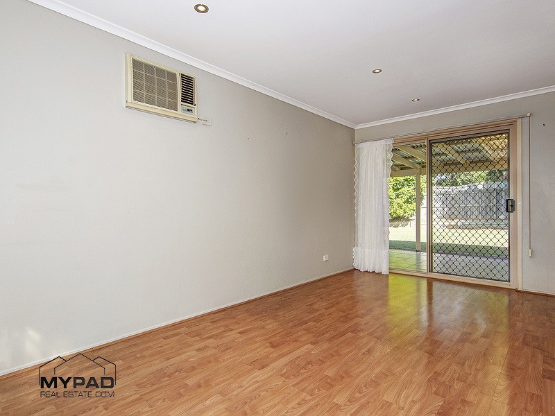 8 Diamantina Street, Hillcrest QLD 4118