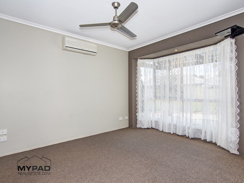 8 Diamantina Street, Hillcrest QLD 4118