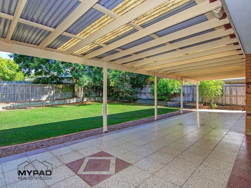 8 Diamantina Street, Hillcrest QLD 4118