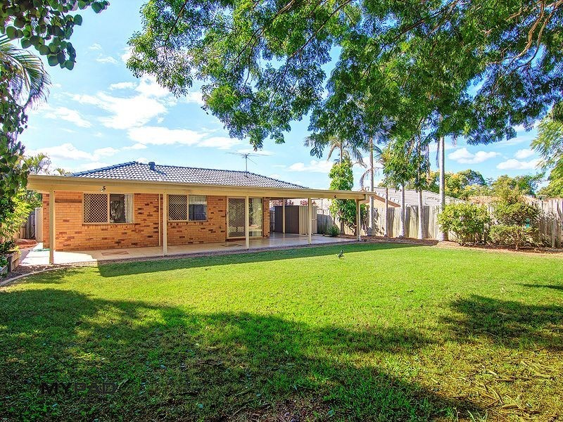 8 Diamantina Street, Hillcrest QLD 4118