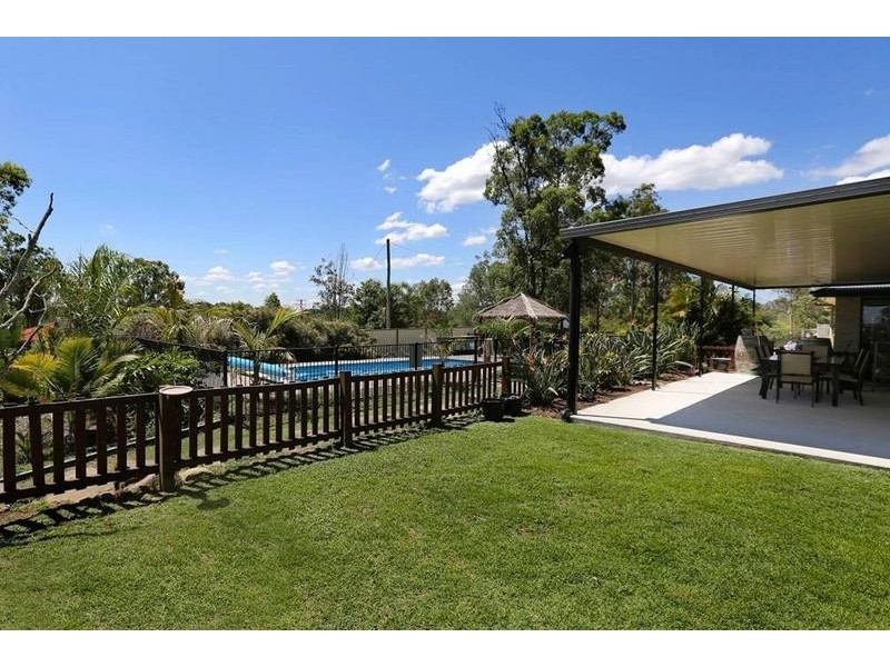 107 – 109 Tullamore Way, Gleneagle QLD 4285