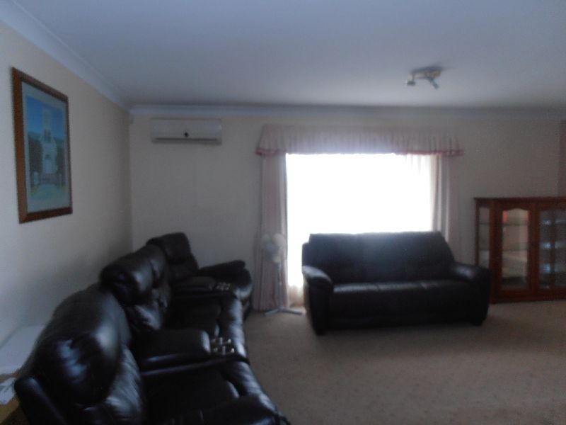 27 Virosa street, Regents Park QLD 4118