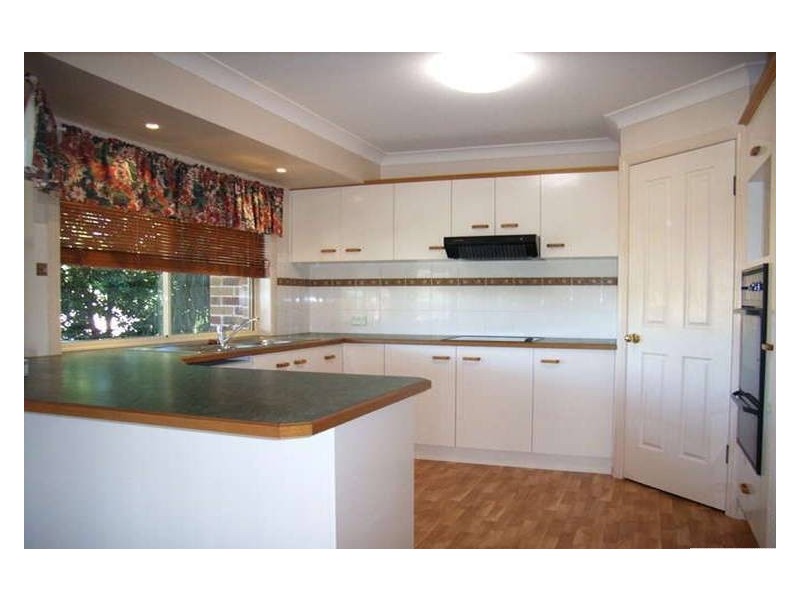 30 Heeler Crt, Shailer Park QLD 4128