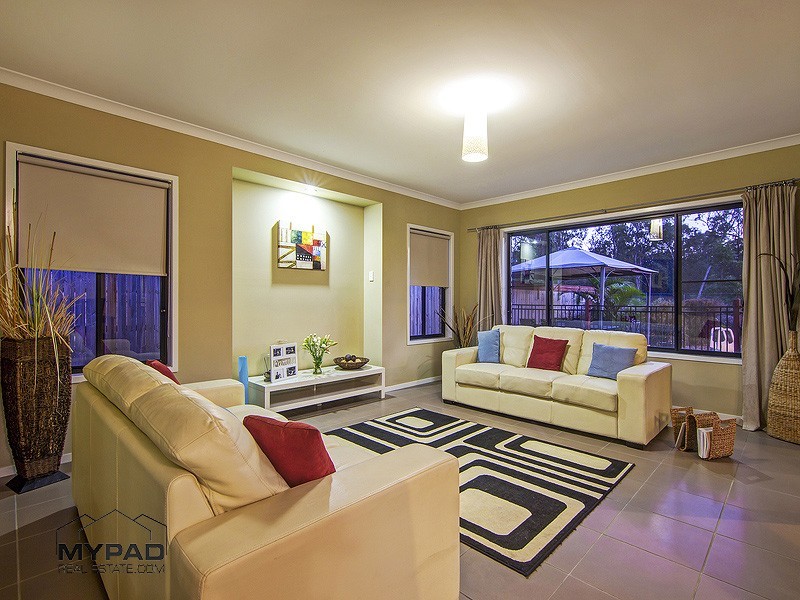 11 Honeygem Place, Jimboomba QLD 4280