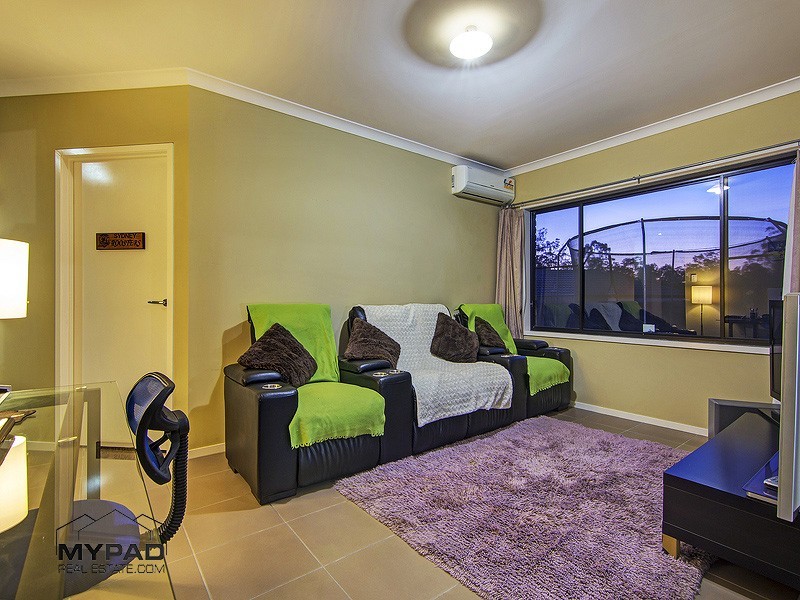 11 Honeygem Place, Jimboomba QLD 4280