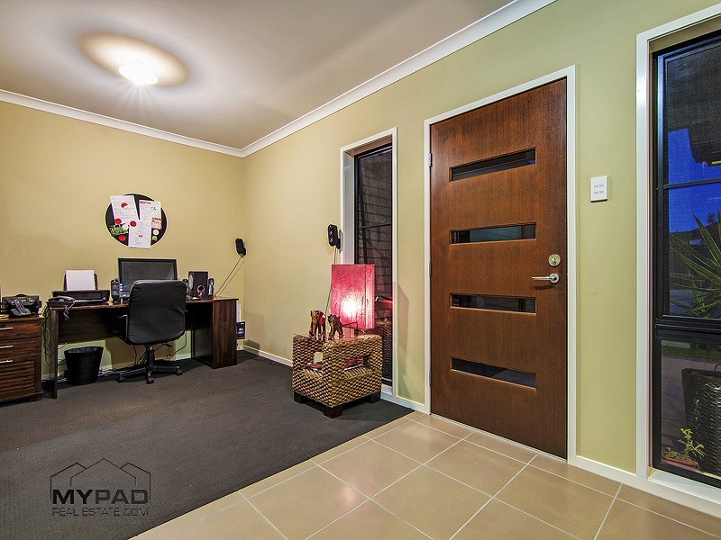 11 Honeygem Place, Jimboomba QLD 4280