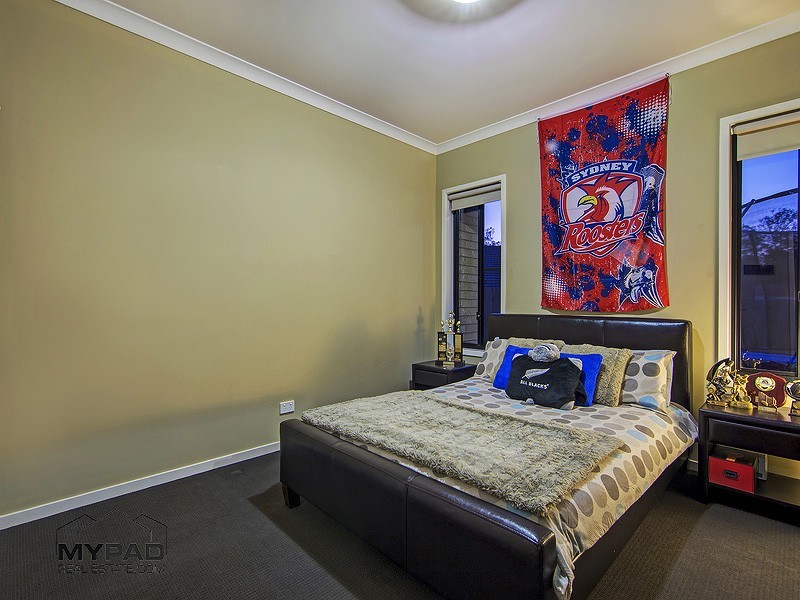 11 Honeygem Place, Jimboomba QLD 4280