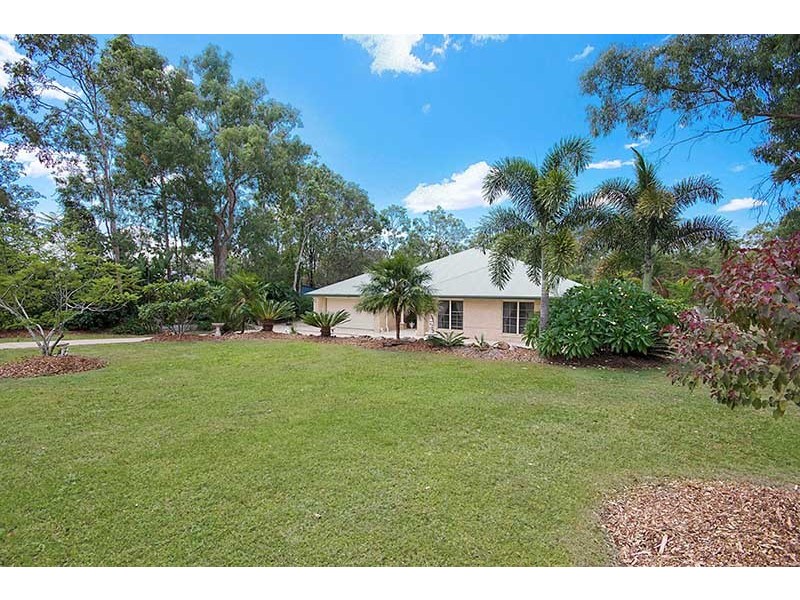 15 – 17 Blue Heeler Drive, New Beith QLD 4124