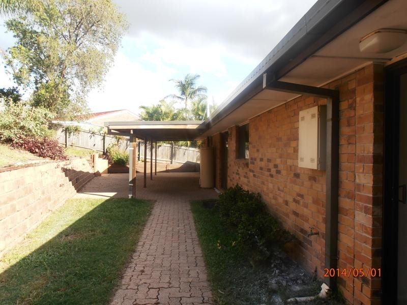 5 Blackthorn street, Shailer Park QLD 4128