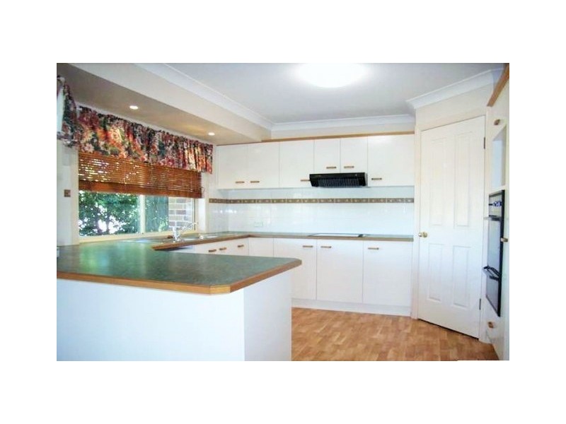 30 Heeler Court, Shailer Park QLD 4128