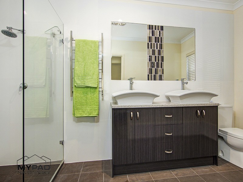 45 Lady Penrhyn Court, Mundoolun QLD 4285