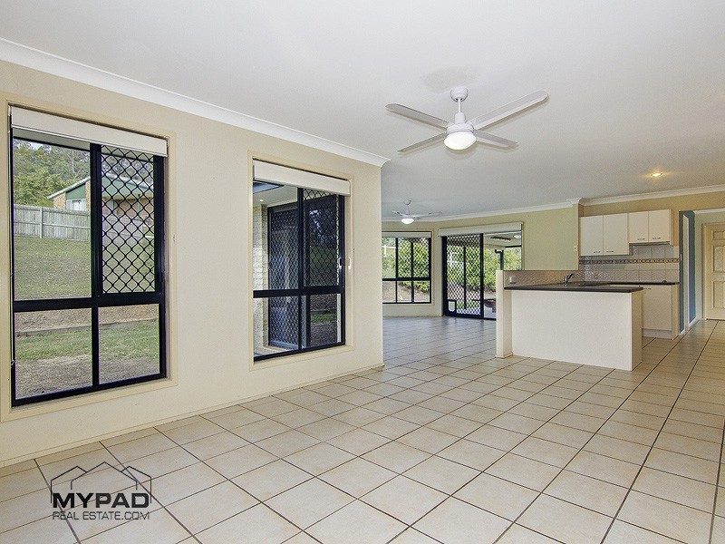18 Banksia Court, Cedar Vale QLD 4285