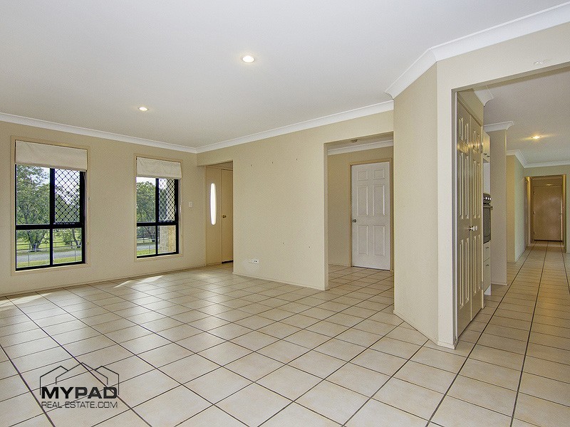 18 Banksia Court, Cedar Vale QLD 4285