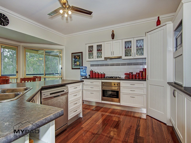 16-18 Jabiru Avenue, Greenbank QLD 4124