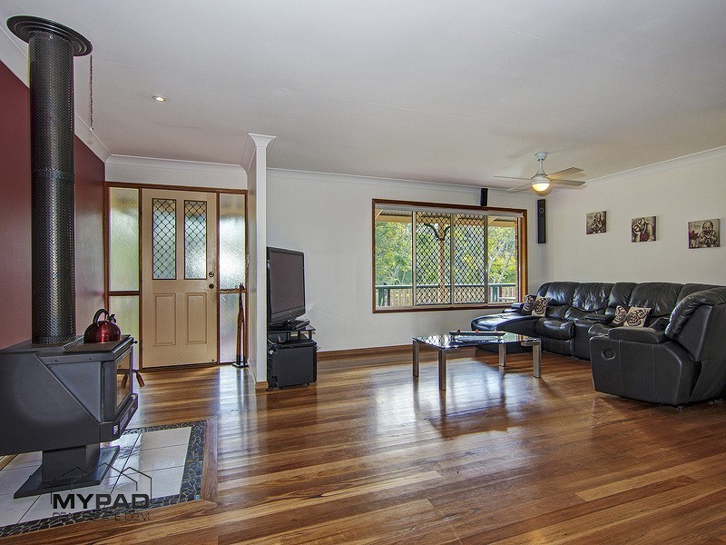 6 Woolshed Court, Jimboomba QLD 4280