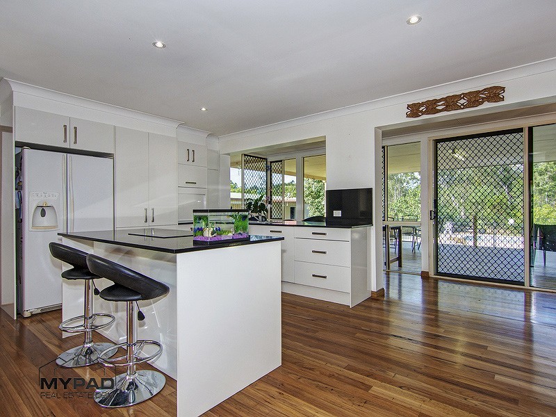 6 Woolshed Court, Jimboomba QLD 4280