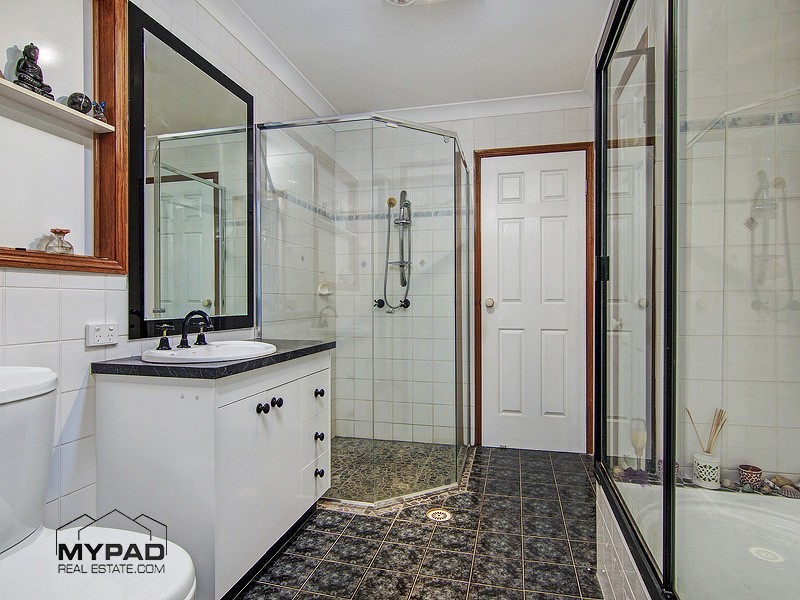 6 Woolshed Court, Jimboomba QLD 4280