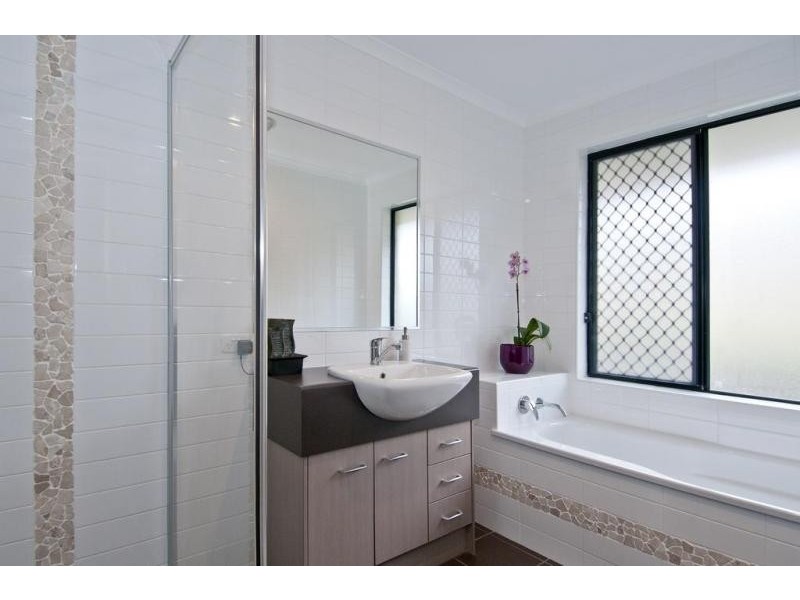 3 View Place, Jimboomba QLD 4280