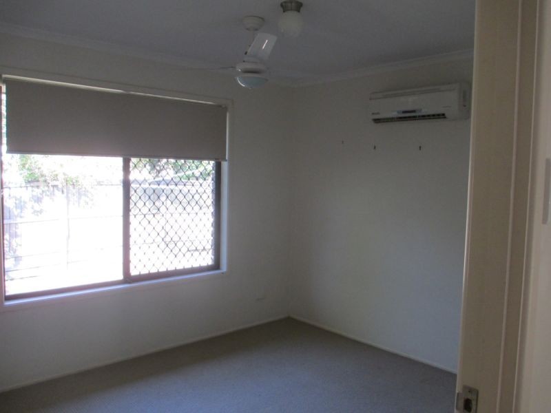 4/11 Cleopatra St, Kingston QLD 4114