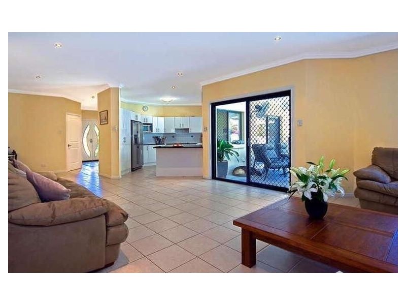 17 Gregan Crt, Shailer Park QLD 4128
