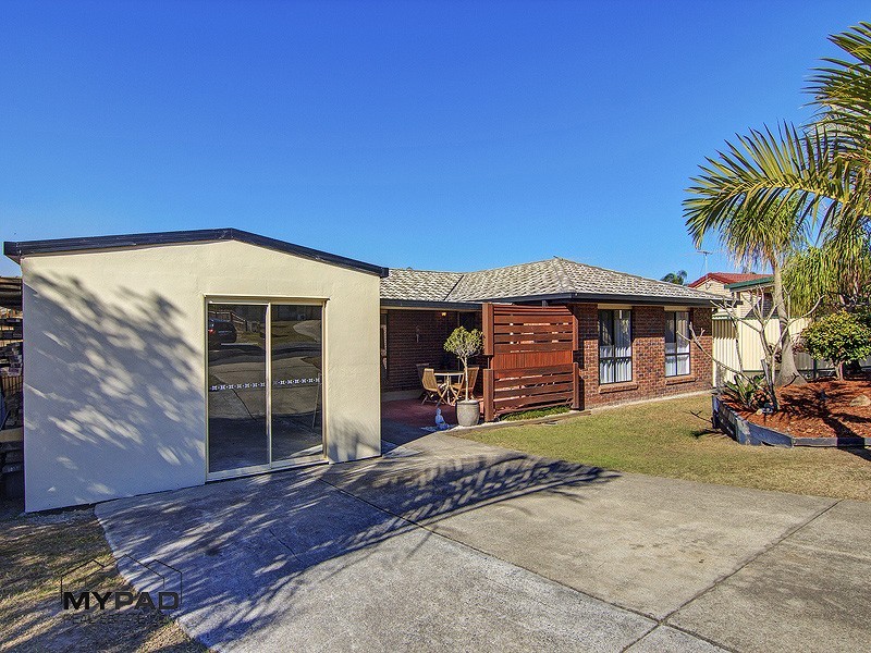 8 Hutt Court, Crestmead QLD 4132